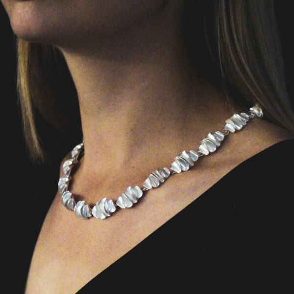 Waves Necklace