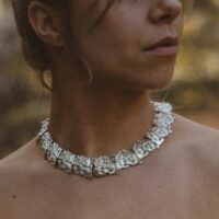 näyttävä kaulakoru, Loimu korusarjan kääty